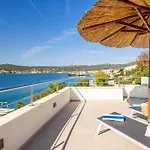 Beachfront Mila M With Pool *