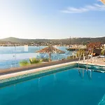Beachfront Mila M With Pool Villa Vinišće
