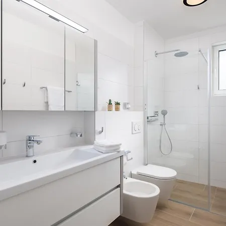 Beachfront Mila M With Pool Villa *