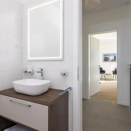 Beachfront Mila M With Pool Villa Vinisce
