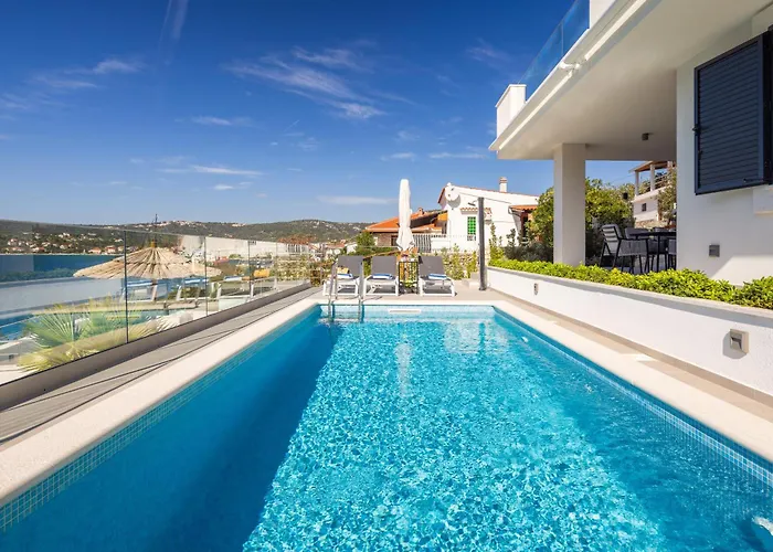 Beachfront Mila M With Pool