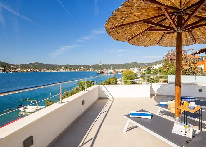 Beachfront Mila M With Pool *