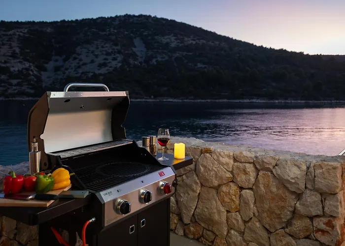 Beachfront Mila M With Pool