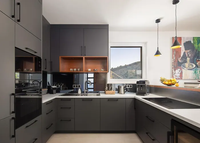 Beachfront Mila M With Pool *